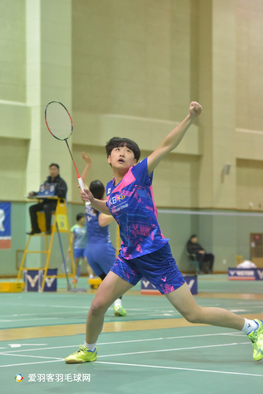 尤其是在与 尤其是在与